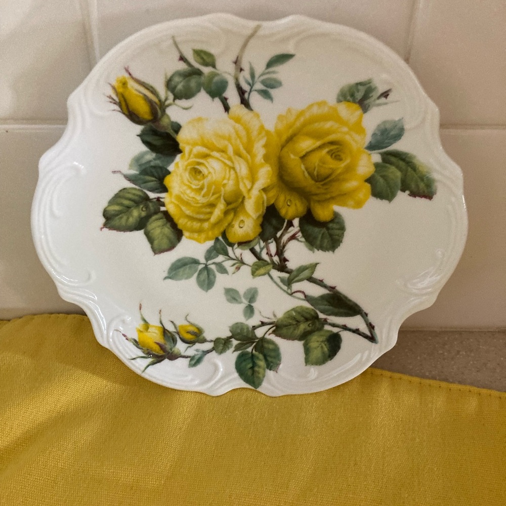 Floral Plate with Yellow Roses